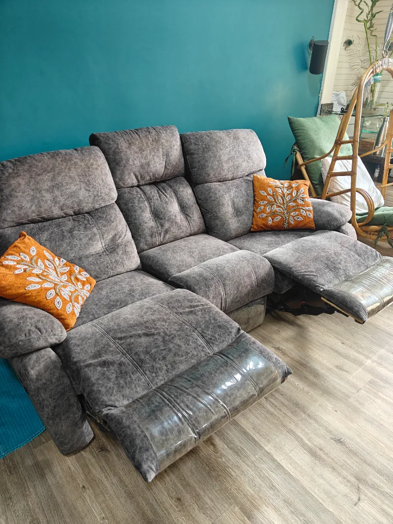 Recliner Sofa