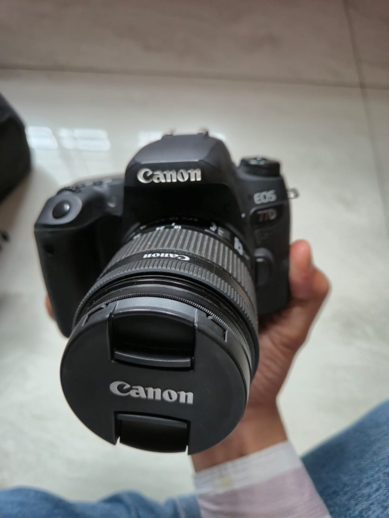Canon 77D