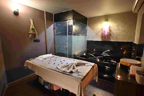 Royal Oak Spa Kharghar