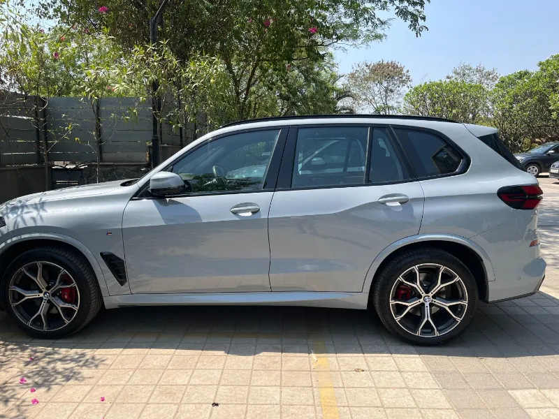 Easy Travel with Divyani Taxi Service in Nagpur - Others for sale in Nagpur, Maharashtra