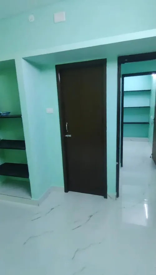 2 BHK FLAT  WITH CAR PARKING AVAILABLE ONLY FOR LEASE AT MOGAPPAIR EXTN.
