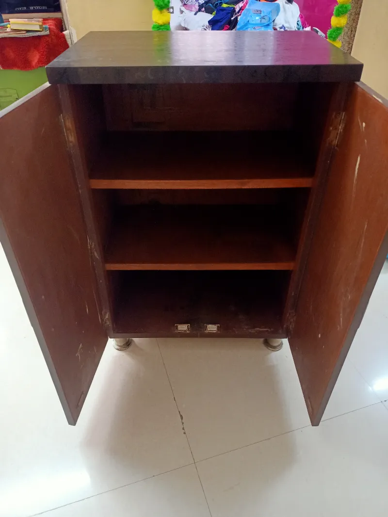 Buy And Sell Furniture & Household Items
