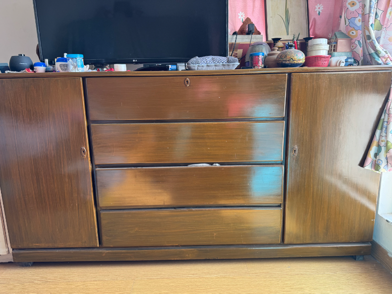 tv unit with large drawers 