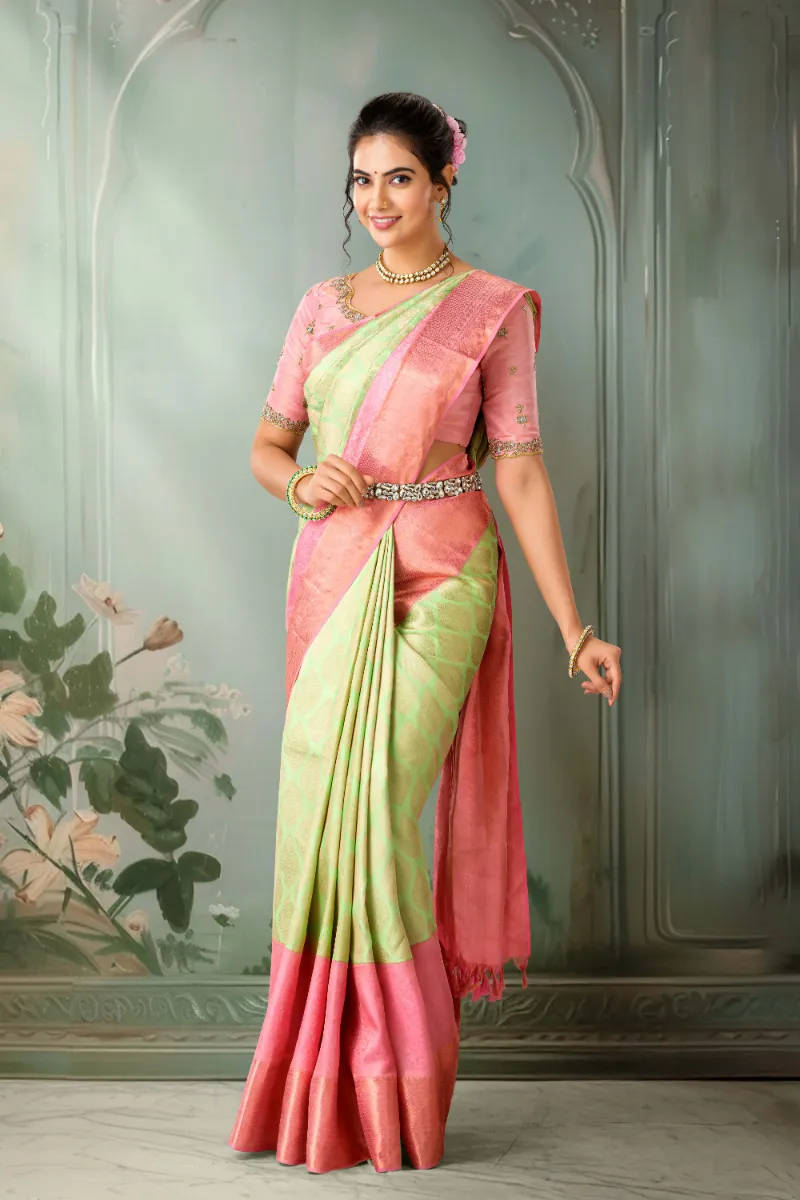 Light Green Kanchipuram Pure Silk Saree Golden Zari Motifs - Fashion for sale in Chennai, Tamil Nadu