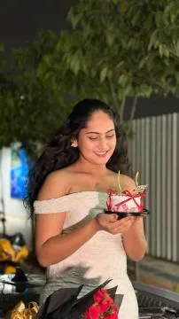 PRIYA TELUGU INDEPENDENT COLLEGE CALL GIRLS AUNTYS NO ADVANCE IN HYD