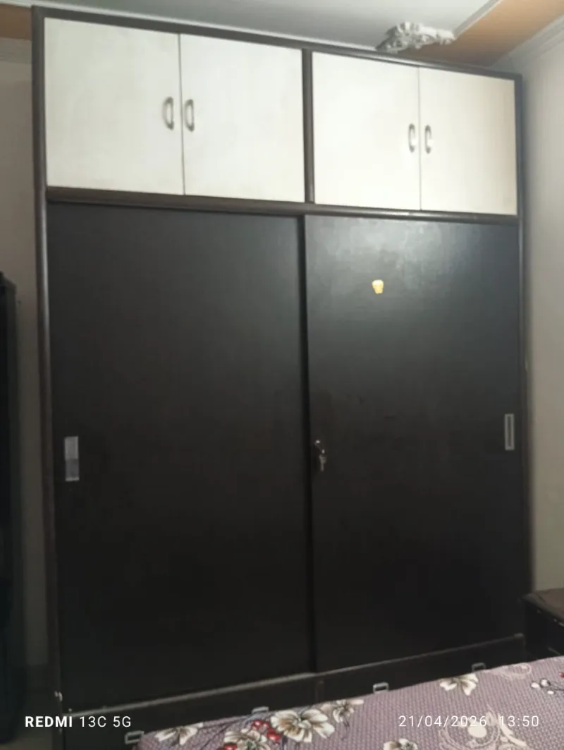 Wardrobe 
