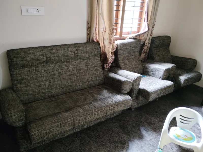 Buy And Sell Furniture & Household Items